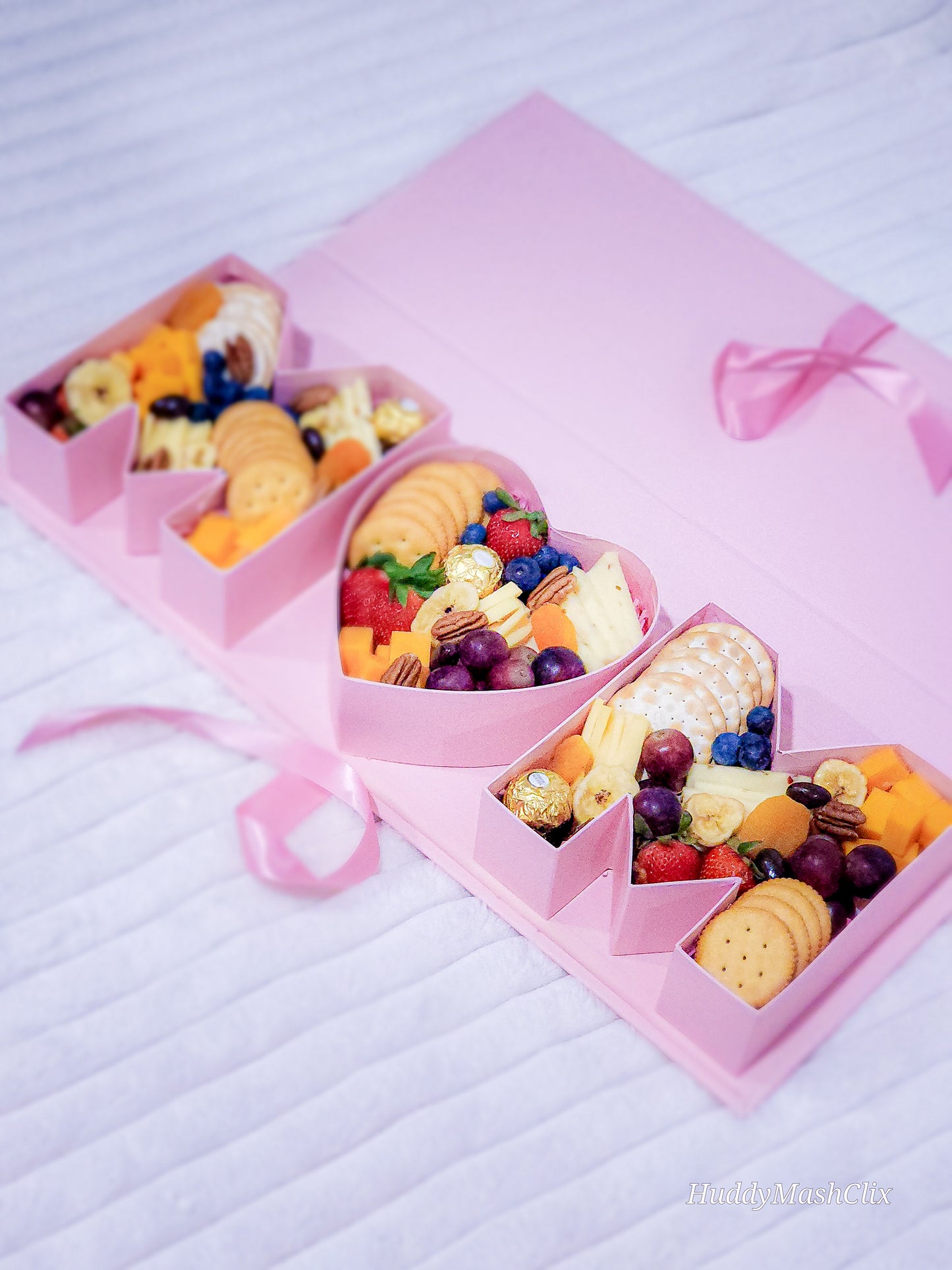 Mom crackers & cheese