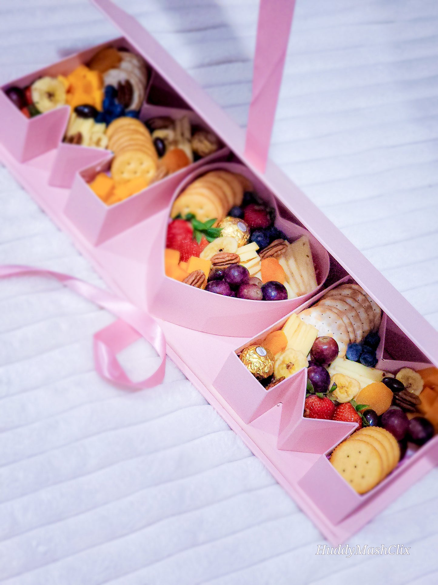 Mom crackers & cheese