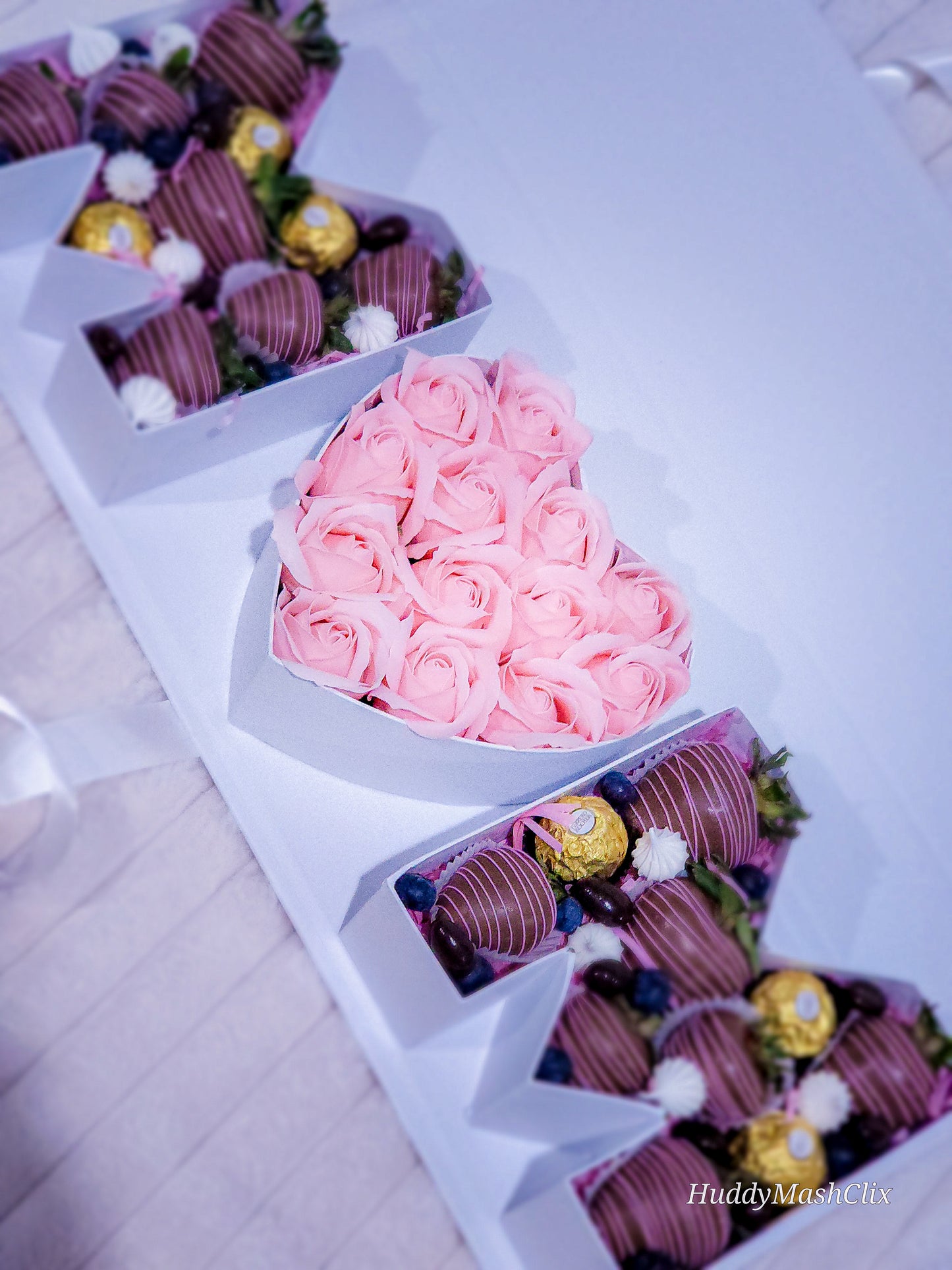 Mom strawberries box