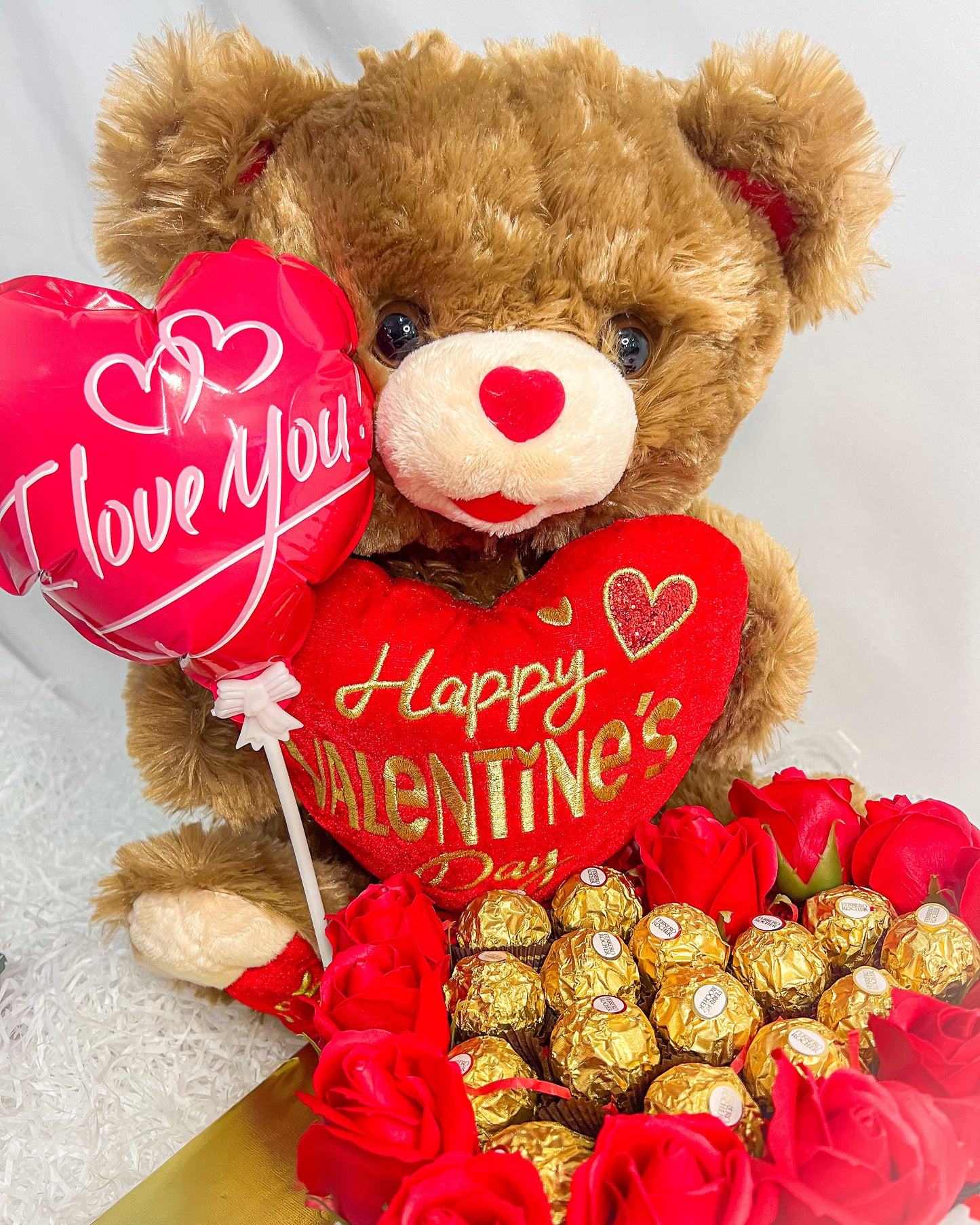 Large teddy bear kinder heart