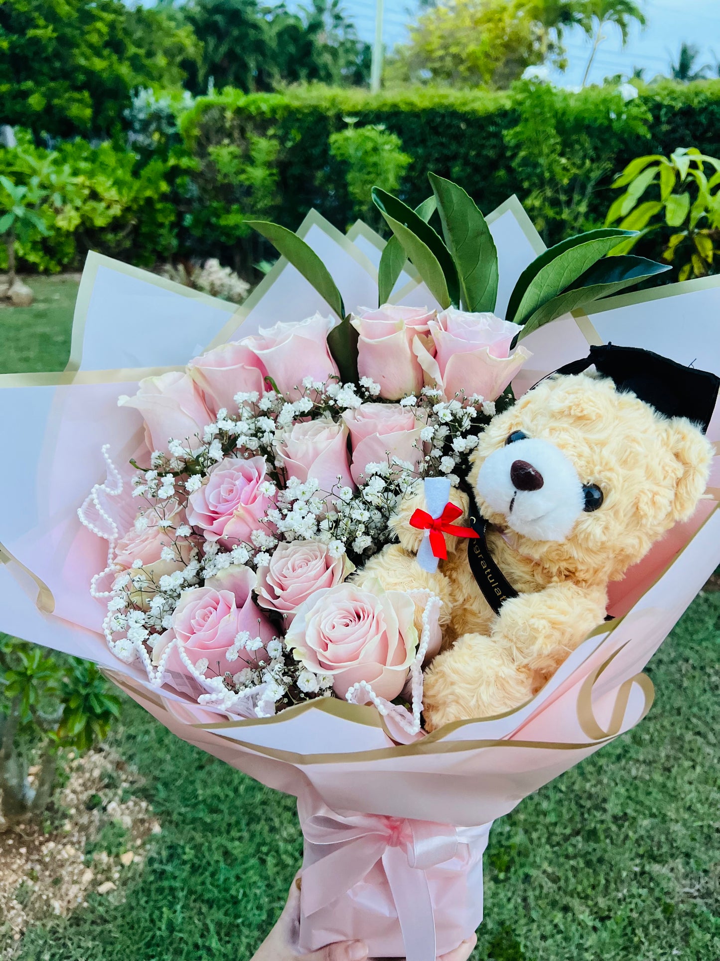 Graduation roses with teddy
