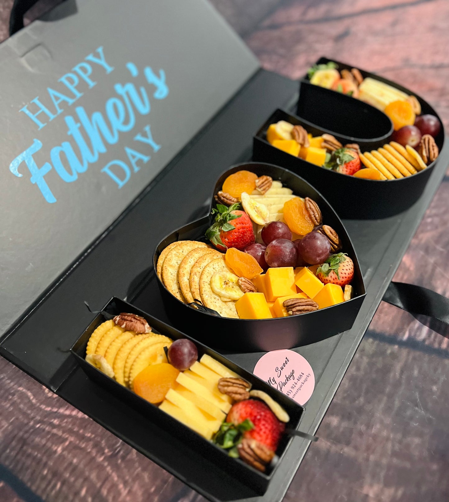 I Love U crackers & cheese