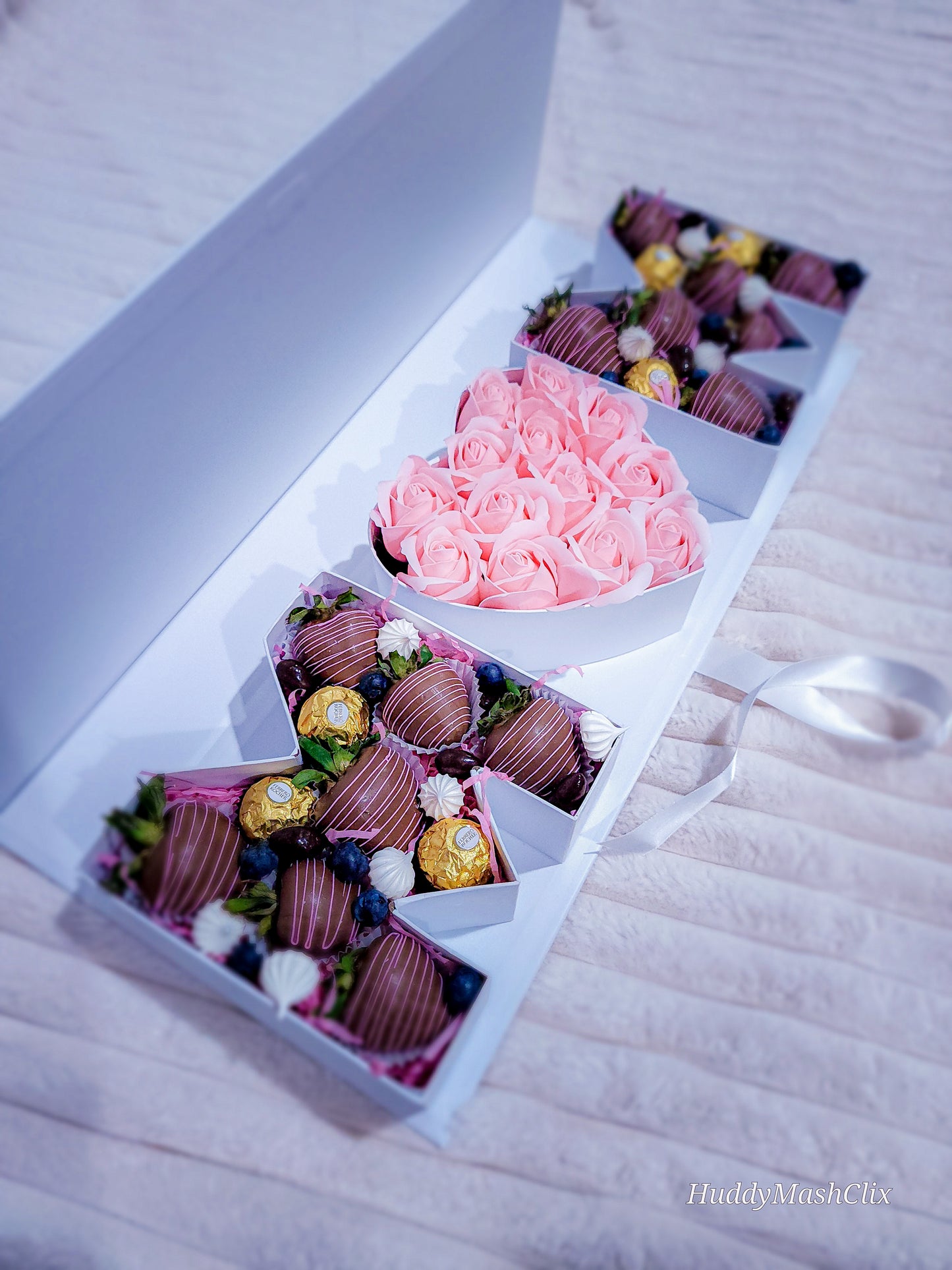 Mom strawberries box