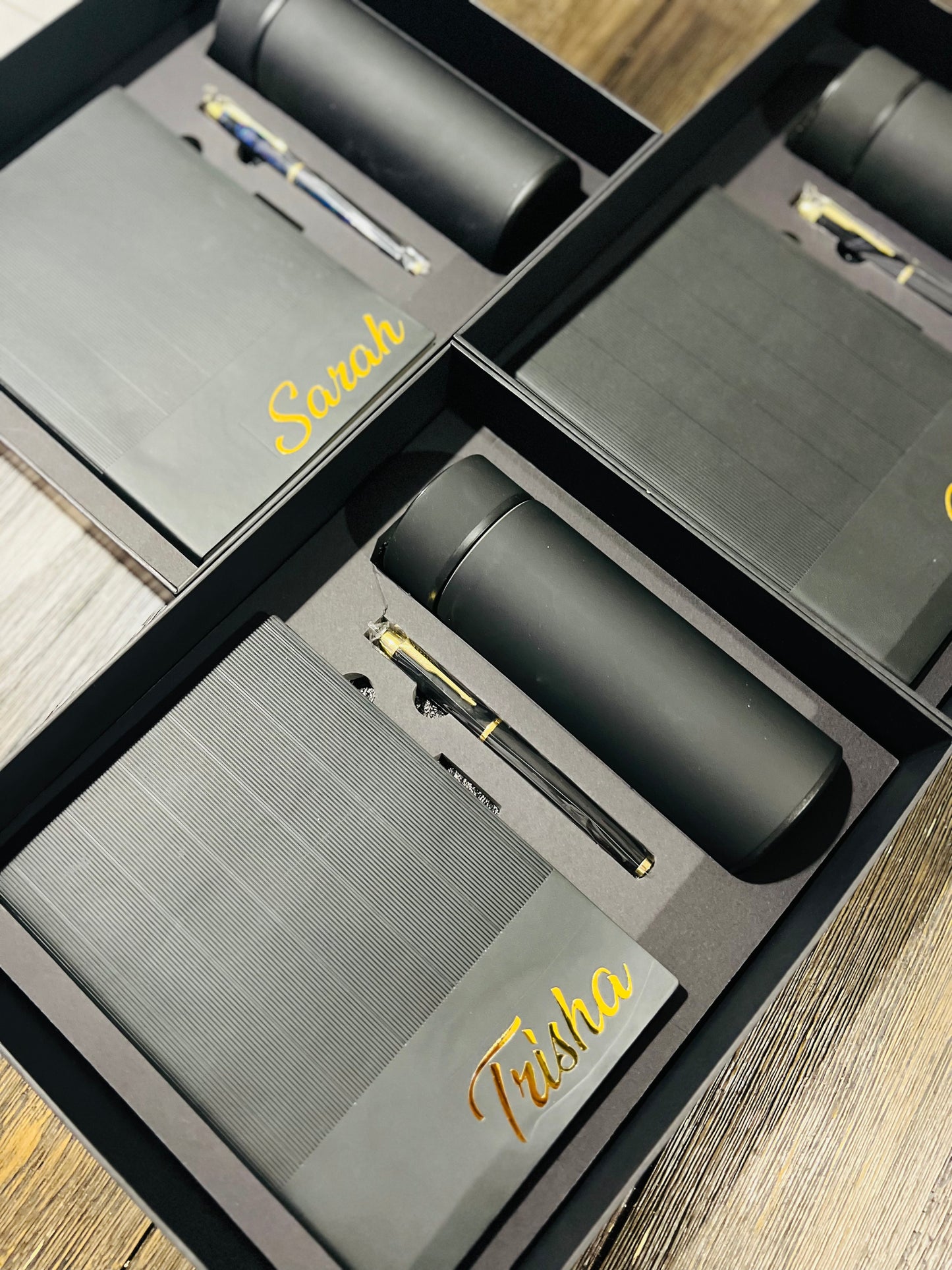 Notepad, tumbler and pen