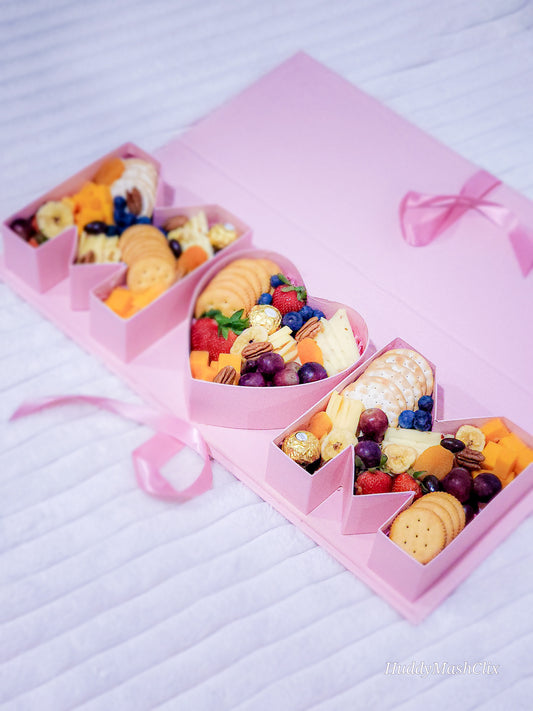 Mom crackers & cheese